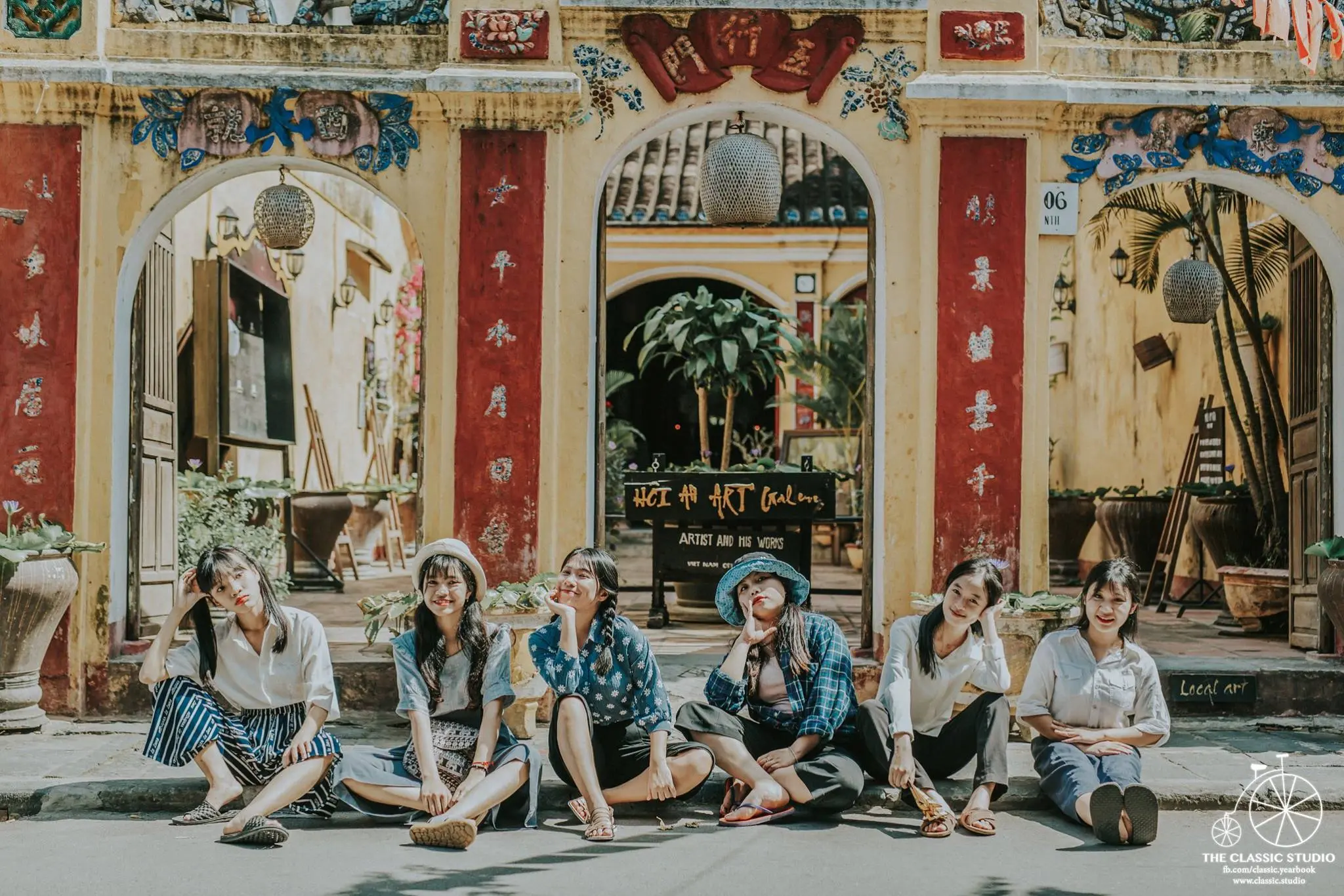 Si&ecirc;u ấn tượng bộ ảnh kỷ yếu của học sinh trường THPT Trần Qu&yacute; C&aacute;p về Hội An thời bao cấp 8