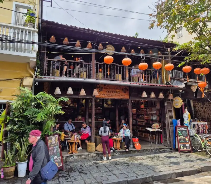 Trải nghiệm Cocobox Hội An: Cafe, juice bar và farm shop