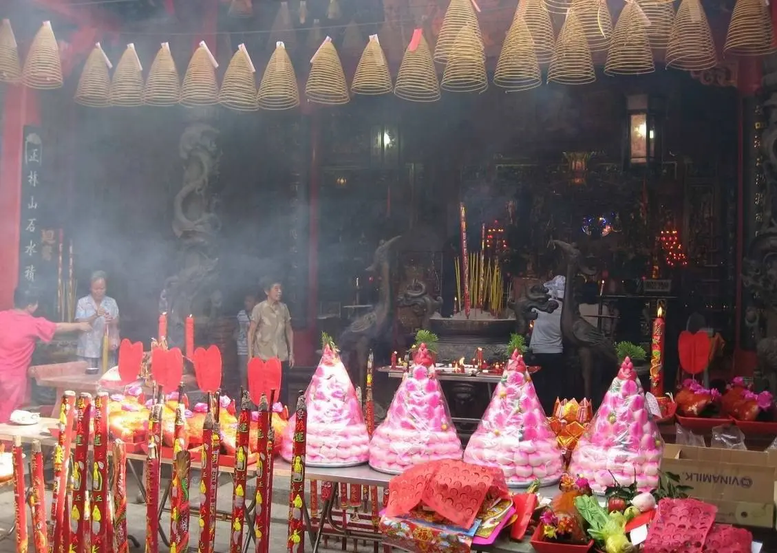 Lễ v&iacute;a b&agrave; Thi&ecirc;n Hậu Hội An &ndash; Lễ hội do người Hoa kiều sinh sống ở Hội An tổ chức 5