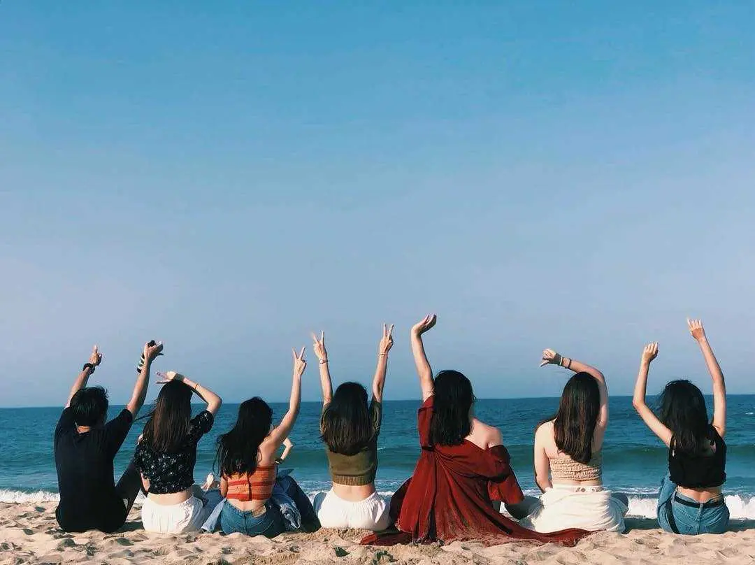 B&iacute; quyết mặc đẹp khi dạo chơi phố cổ Hội An 11