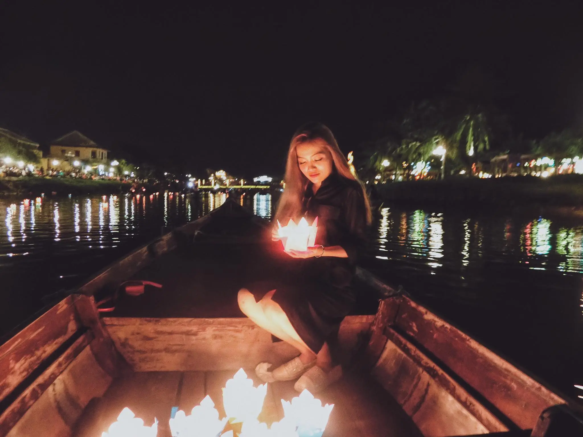 B&iacute; quyết mặc đẹp khi dạo chơi phố cổ Hội An 16