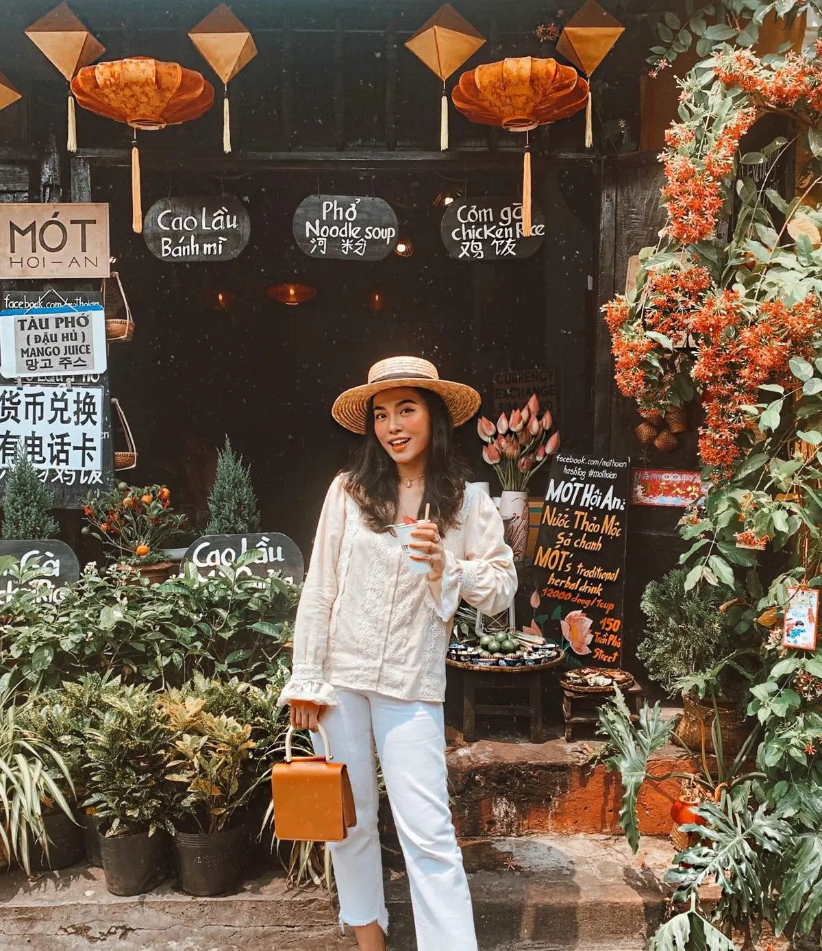 B&iacute; quyết mặc đẹp khi dạo chơi phố cổ Hội An 3