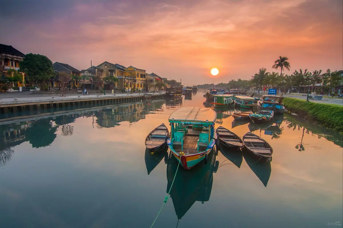 Kh&aacute;m ph&aacute; trọn vẹn vẻ đẹp y&ecirc;n b&igrave;nh nơi Phố cổ với những kinh nghiệm du lịch Hội An tự t&uacute;c cực xịn 4