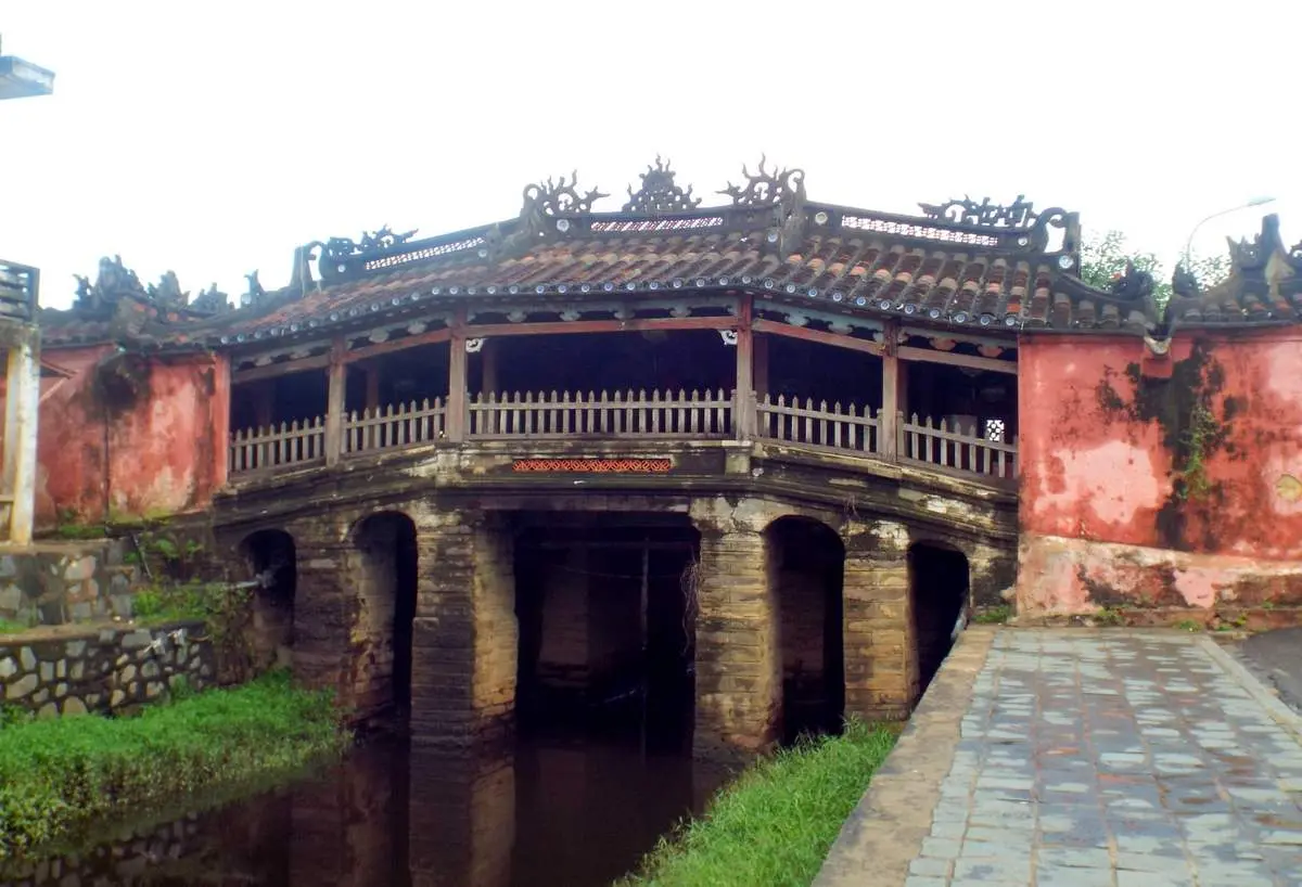 Kh&aacute;m ph&aacute; trọn vẹn vẻ đẹp y&ecirc;n b&igrave;nh nơi Phố cổ với những kinh nghiệm du lịch Hội An tự t&uacute;c cực xịn 12