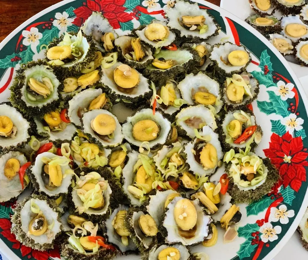 Một ng&agrave;y h&oacute;a th&acirc;n th&agrave;nh người con của biển cả v&agrave; lặn ngắm san h&ocirc; tại C&ugrave; Lao Ch&agrave;m 22