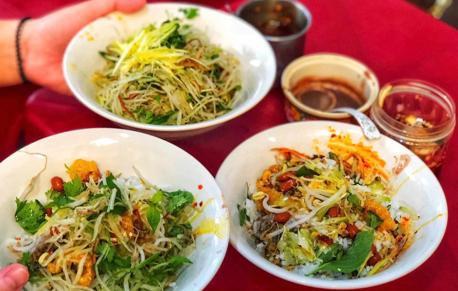 7 Qu&aacute;n cơm hến ngon ở Huế kh&ocirc;ng thể bỏ qua 11