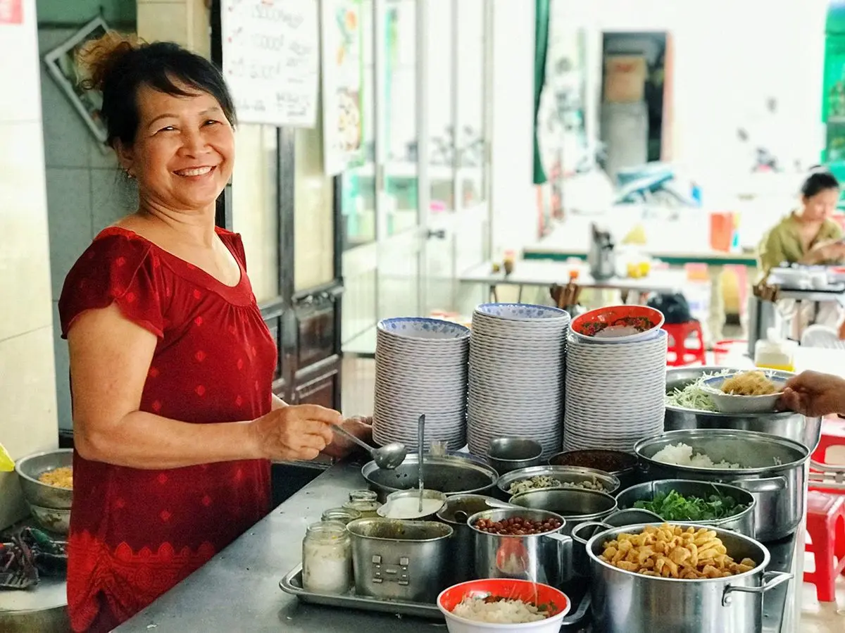Ai ra xứ Huế thì ghé ngay các quán Bún hến ngon nổi tiếng một phương 2
