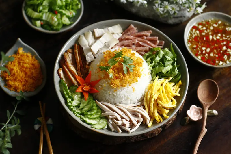 Ăn gì ở Huế? Khám phá danh sách đặc sản thú vị ở vùng đất cố đô 10