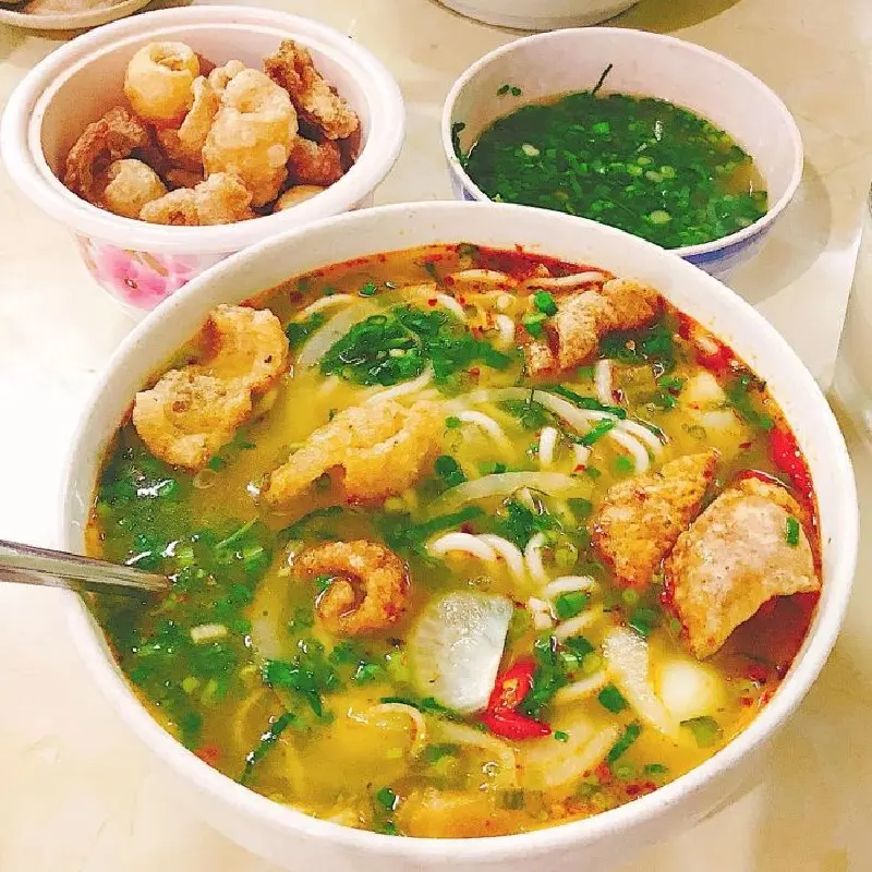 B&aacute;nh canh c&aacute; l&oacute;c &ndash; M&oacute;n ăn d&acirc;n d&atilde; kh&ocirc;ng thể thiếu của người d&acirc;n xứ Huế 15