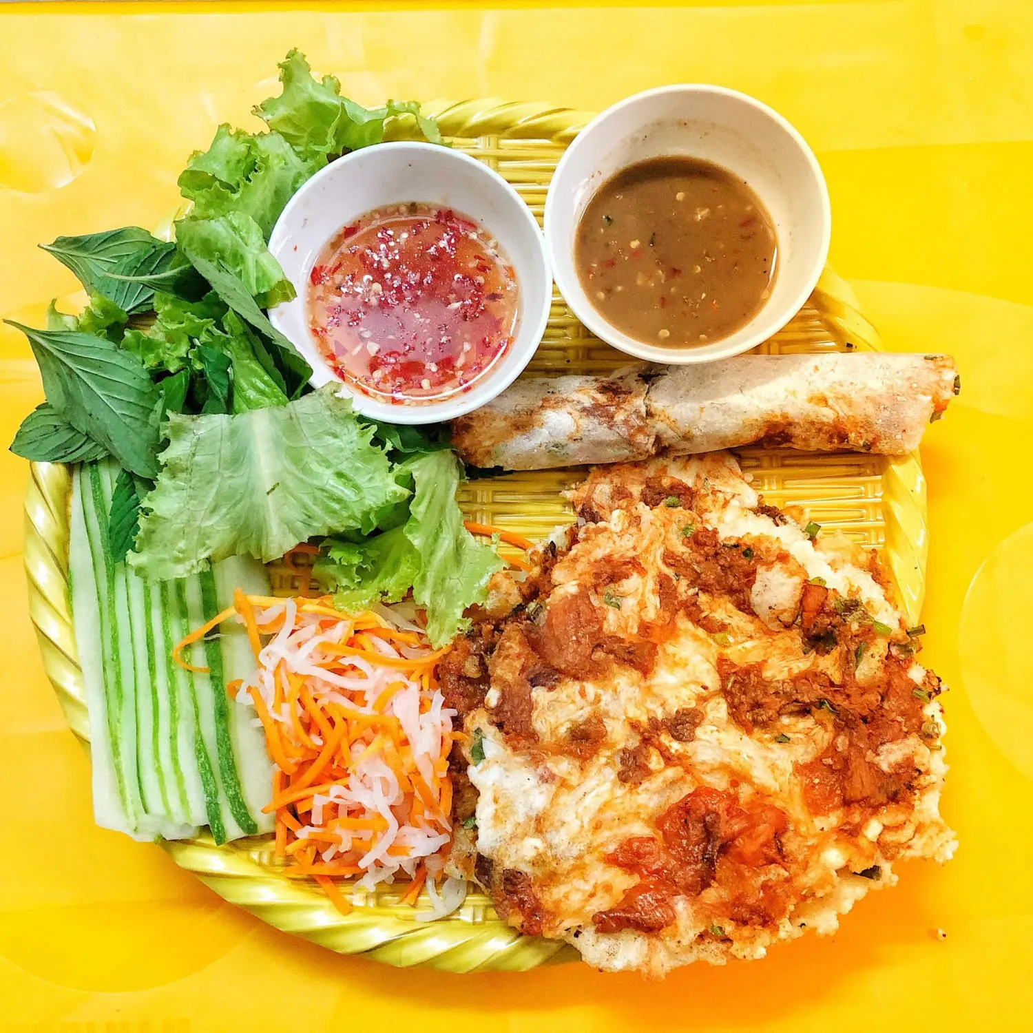 Bánh ép - Món ăn lạ miệng của xứ Huế làm say lòng bao thực khách 8