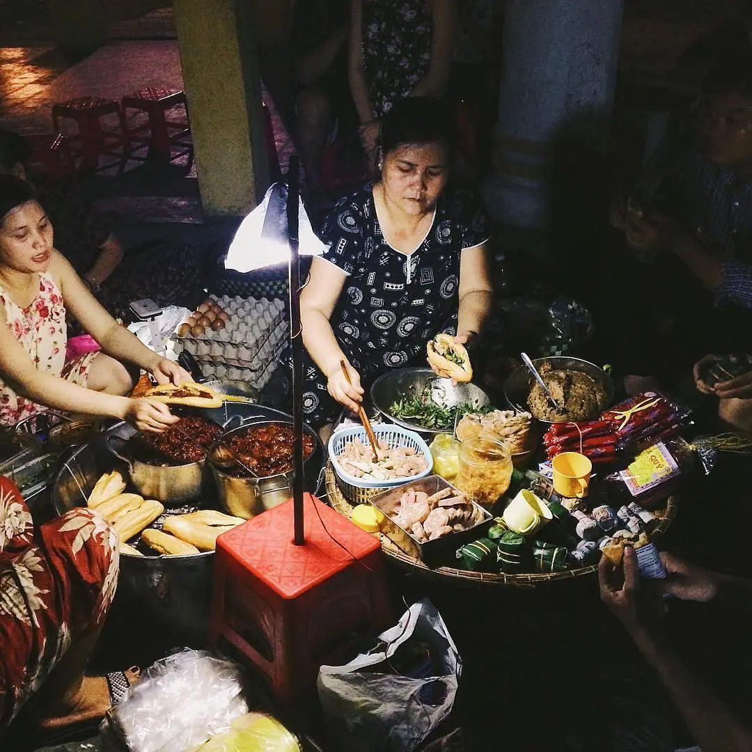 B&aacute;nh m&igrave; Tr&agrave;ng Tiền Huế - G&oacute;i gọn hương vị cố đ&ocirc; khiến bao người phải su&yacute;t xoa kh&ocirc;ng ngừng 7