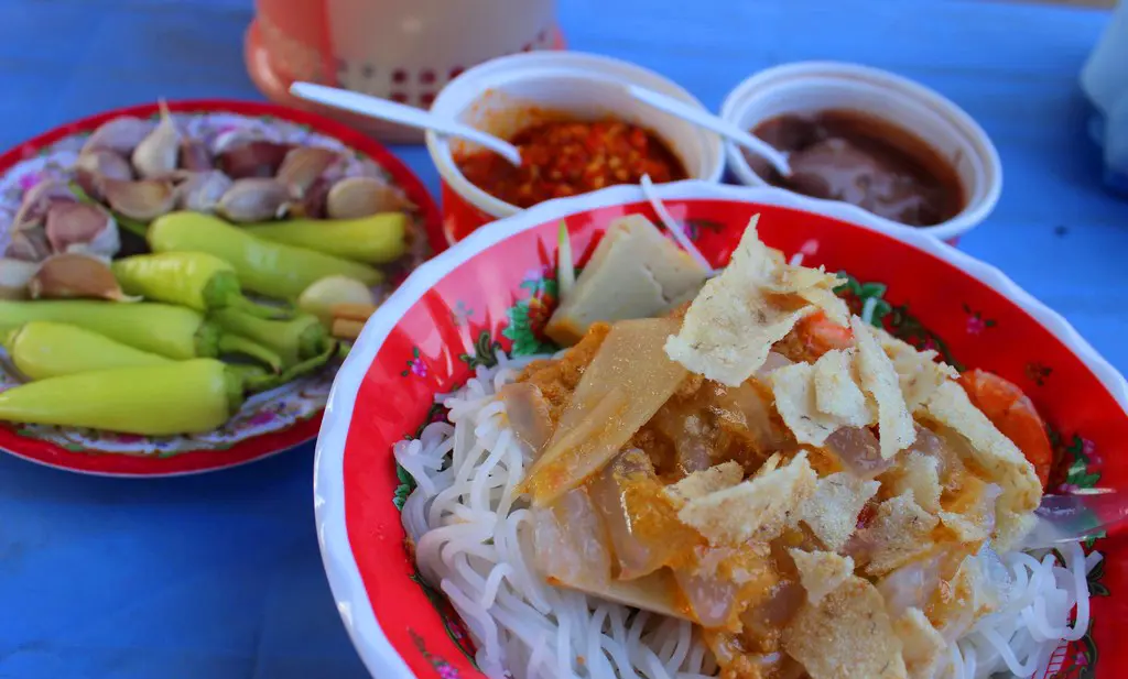 B&uacute;n giấm nuốc - Hương vị của mảnh đất Cố đ&ocirc; 7