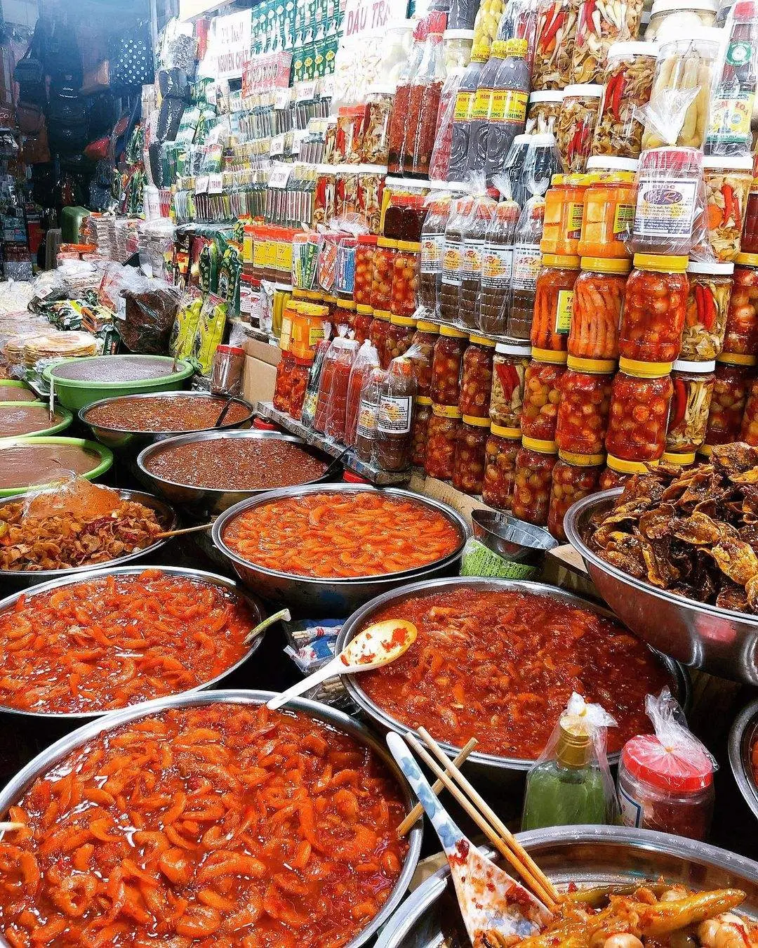 Chưa biết c&aacute;ch lựa chọn mua mắm ruốc Huế ngon th&igrave; đọc ngay b&agrave;i viết n&agrave;y 3