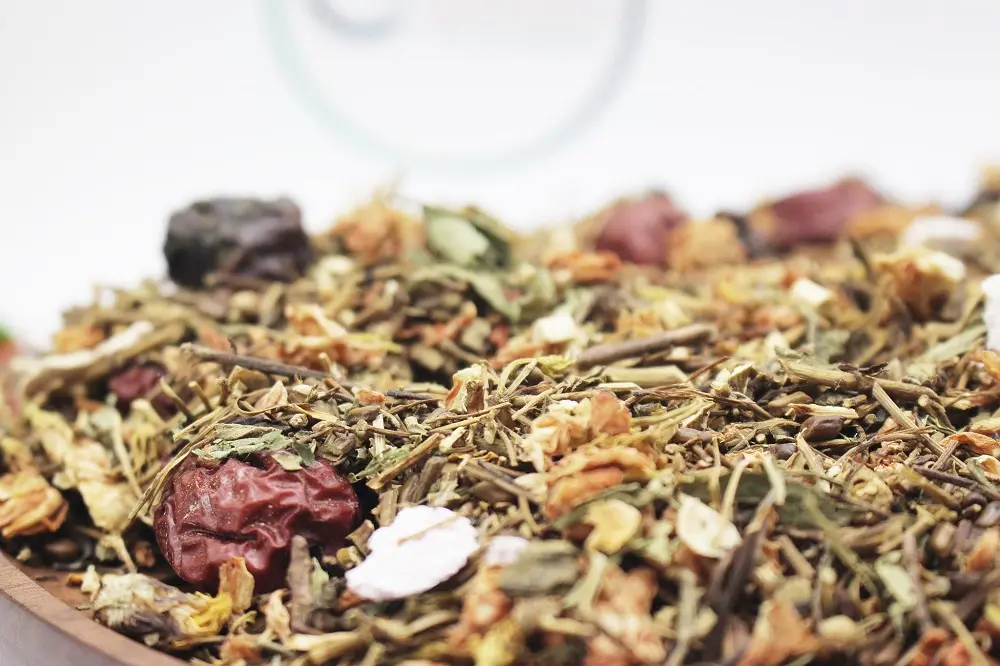 Đến Huế nhớ thưởng thức tr&agrave; cung đ&igrave;nh - N&eacute;t đẹp văn h&oacute;a của v&ugrave;ng đất cố đ&ocirc; 5