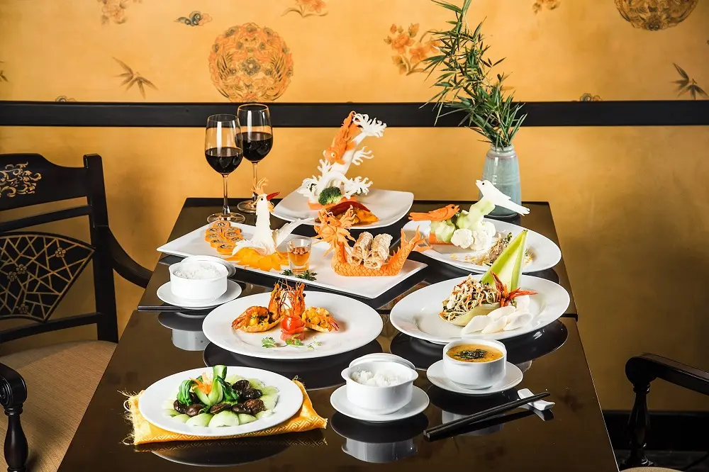 Đến nh&agrave; h&agrave;ng Huế Cổ để c&ugrave;ng nhau thưởng thức c&aacute;c m&oacute;n ngon cung đ&igrave;nh Huế 7