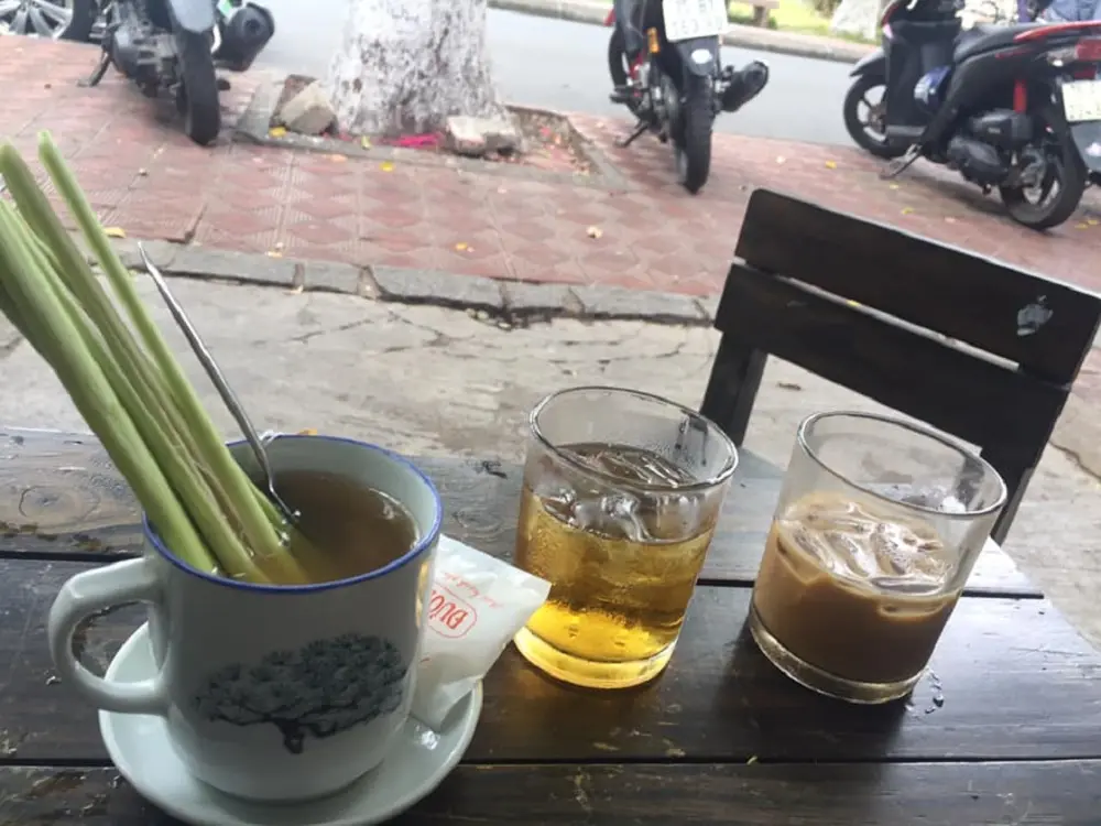 G&aacute;c Măng R&ecirc; - Qu&aacute;n cafe mang hơi hướng cổ điển của v&ugrave;ng đất Cố đ&ocirc; 4