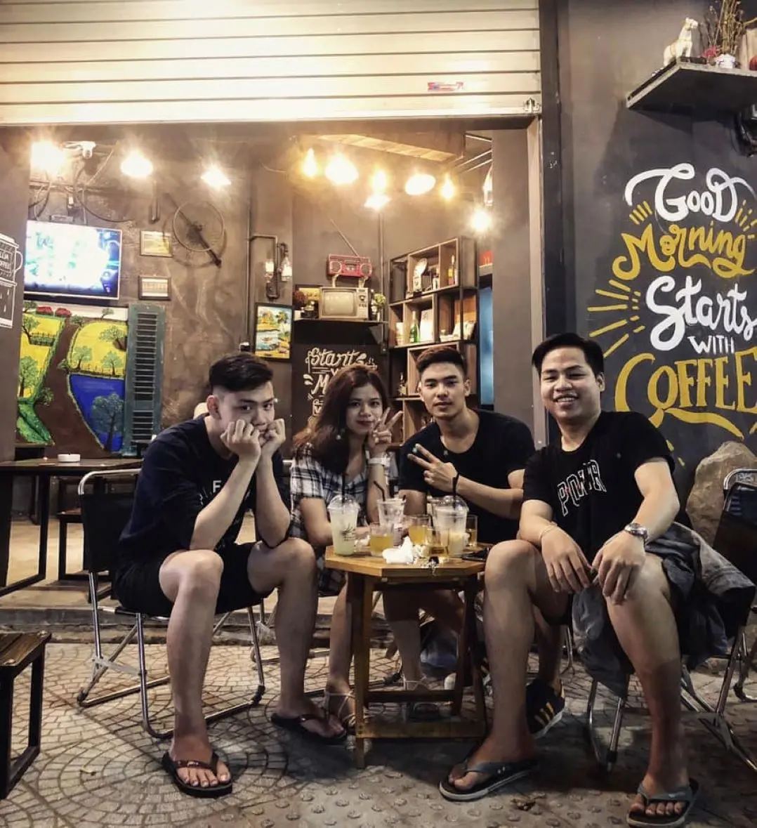 Gh&eacute; L&uacute;a caf&eacute; thưởng thức hương vị c&agrave; ph&ecirc; Espresso 6
