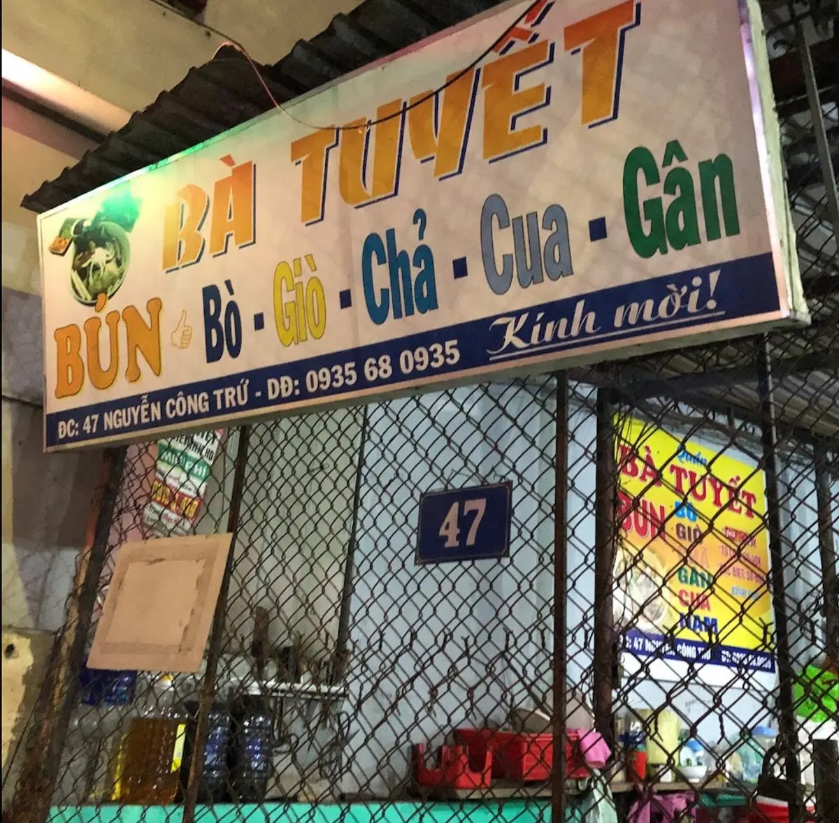 Kh&aacute;m ph&aacute; qu&aacute;n B&uacute;n B&ograve; Huế B&agrave; Tuyết, mỗi ng&agrave;y b&aacute;n 5 nồi 2