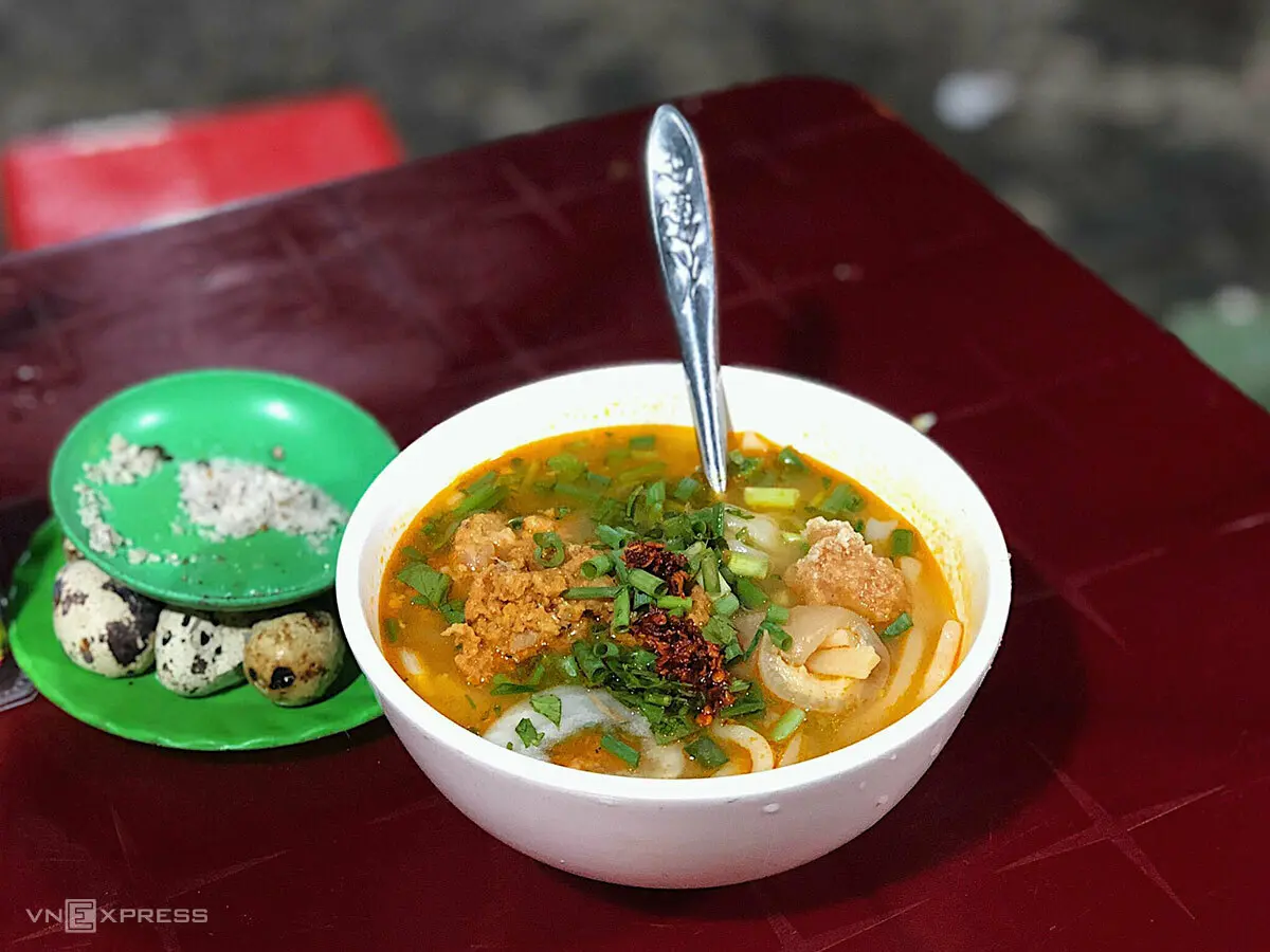 Khởi động ng&agrave;y mới b&igrave;nh dị với c&aacute;c m&oacute;n ăn s&aacute;ng Huế 5