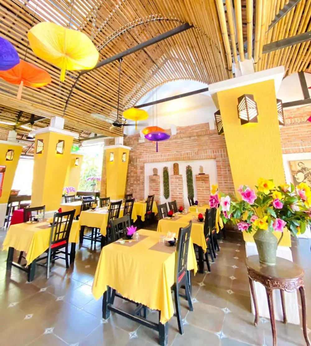 La Pines Restaurant - Nh&agrave; h&agrave;ng &Aacute; &Acirc;u h&agrave;ng đầu tại Huế 3