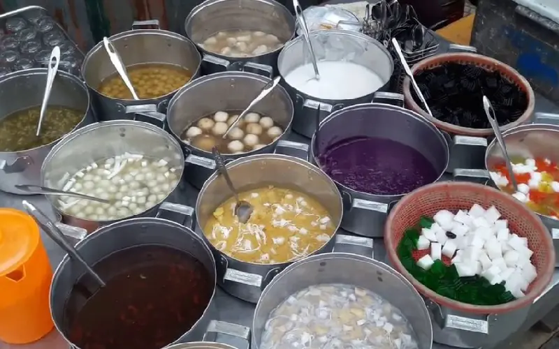 L&acirc;u l&acirc;u mới đi Huế một lần, ngại g&igrave; kh&ocirc;ng thử m&oacute;n ch&egrave; bột lọc heo quay độc đ&aacute;o 12