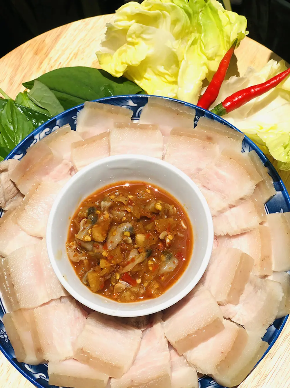 Mua mắm s&ograve; Lăng C&ocirc; tặng sếp, năm n&agrave;o sếp cũng cho nghỉ đi du lịch Huế 7