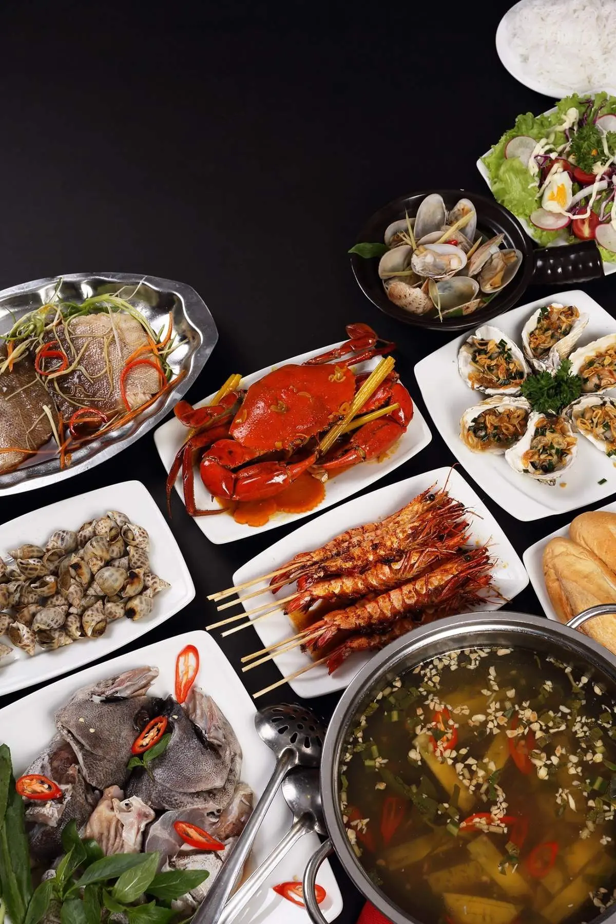 Muốn ăn cua ho&agrave;ng đế ngon, đến ngay Nh&agrave; h&agrave;ng Queen's Crab Huế! 3