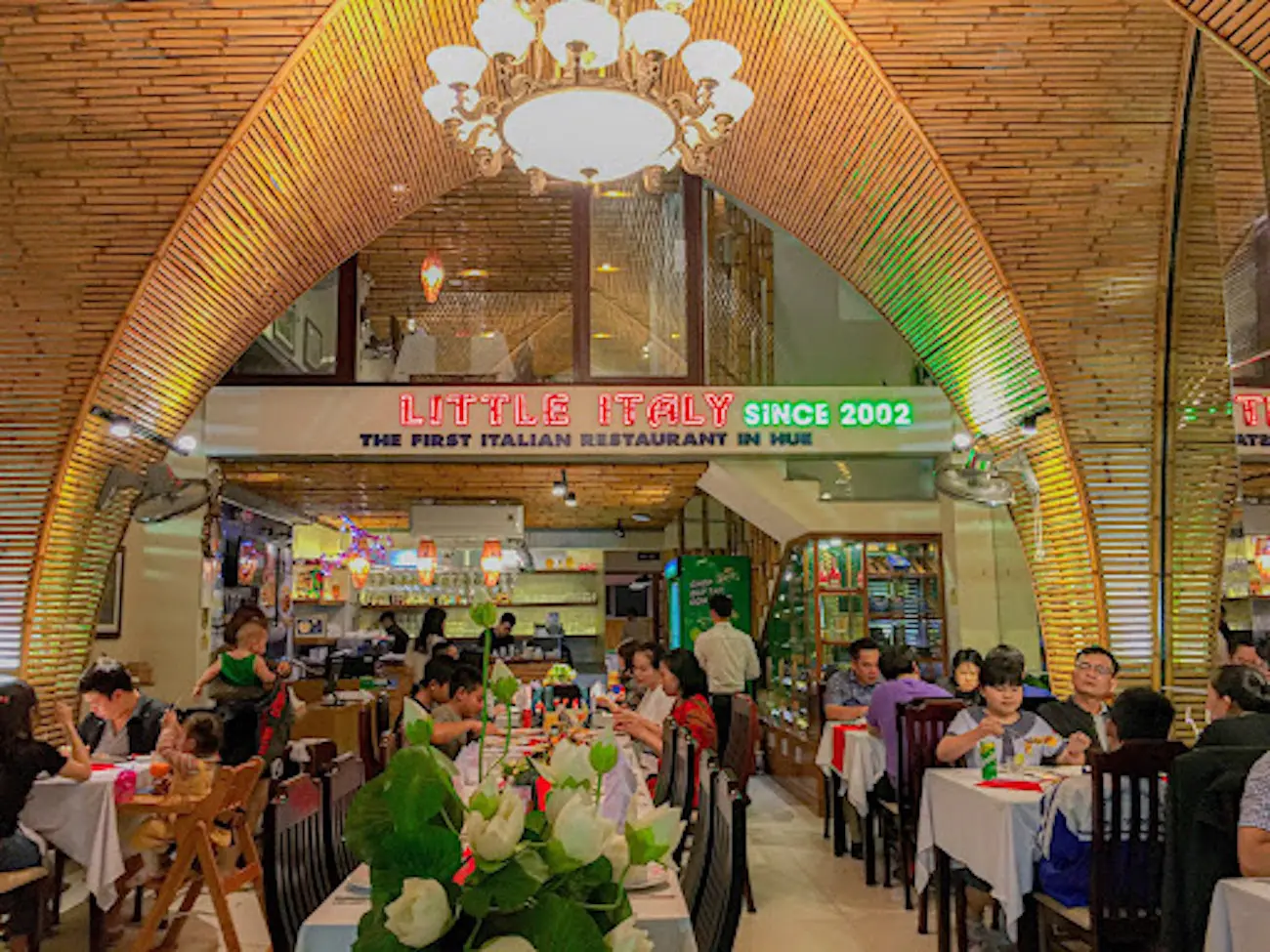 &Ocirc; k&igrave;a Little Italy Restaurant &ndash; Nh&agrave; h&agrave;ng &Yacute; đầu ti&ecirc;n ở Huế 3