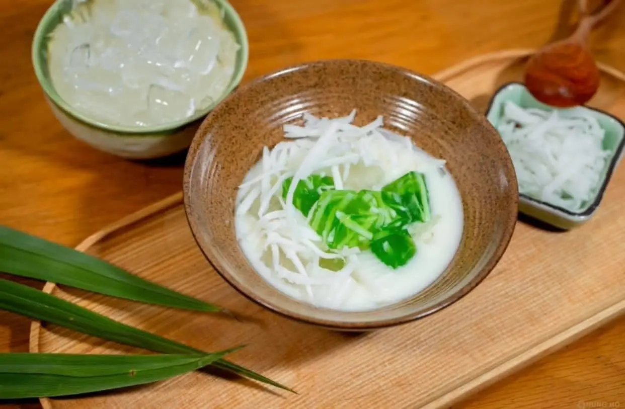 Panni Cafe - Kh&ocirc;ng gian mang đậm phong c&aacute;ch H&agrave;n Quốc ở Huế 8