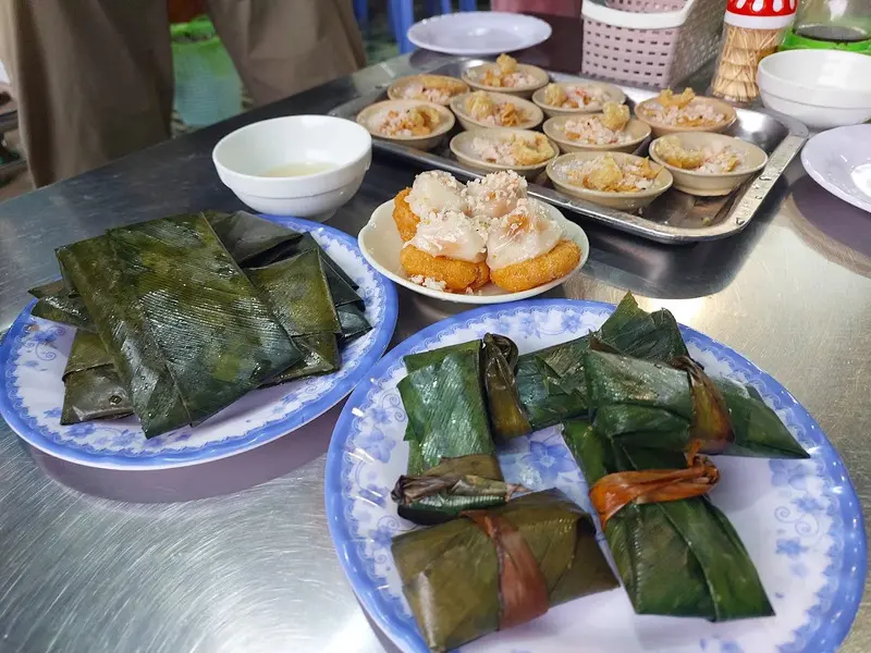 Thưởng thức b&aacute;nh bột lọc Huế: Tinh hoa ẩm thực Cố đ&ocirc; 9
