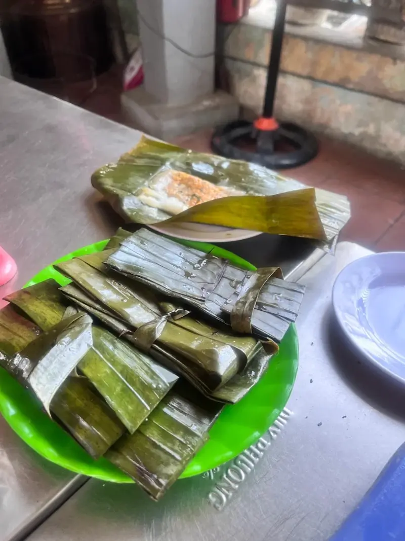 Thưởng thức B&aacute;nh nậm Huế v&agrave; cảm nhận hương vị d&acirc;n d&atilde; cực hấp dẫn 7