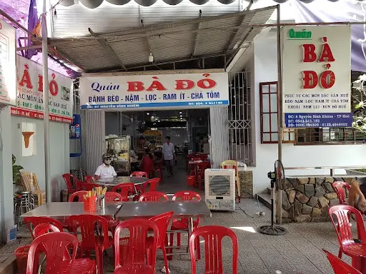 Thưởng thức đặc sắc ẩm thực truyền thống Huế tại qu&aacute;n b&aacute;nh Mụ Đỏ 11