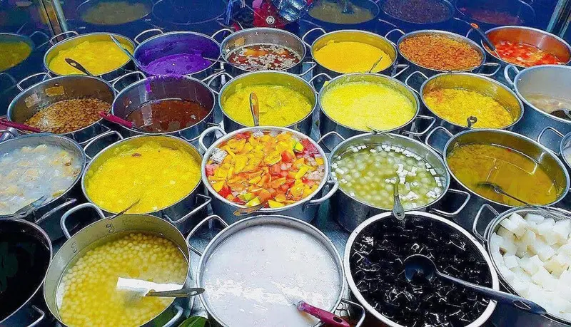 TOP 10 đặc sản Huế, tinh hoa ẩm thực n&ecirc;n thử tại đất cố đ&ocirc; 4