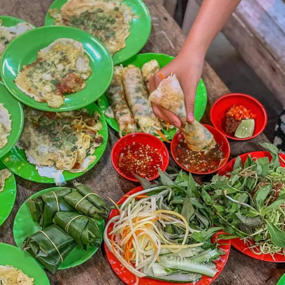 TOP 8 Qu&aacute;n b&aacute;nh &eacute;p ngon ở Huế nổi danh khắp đất Cố đ&ocirc; 3