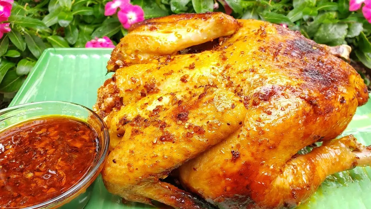 &Uacute;m ba l&agrave; mở ra Nh&agrave; h&agrave;ng Ch&acirc;n đồi Huế với v&ocirc; v&agrave;n m&oacute;n ngon 5
