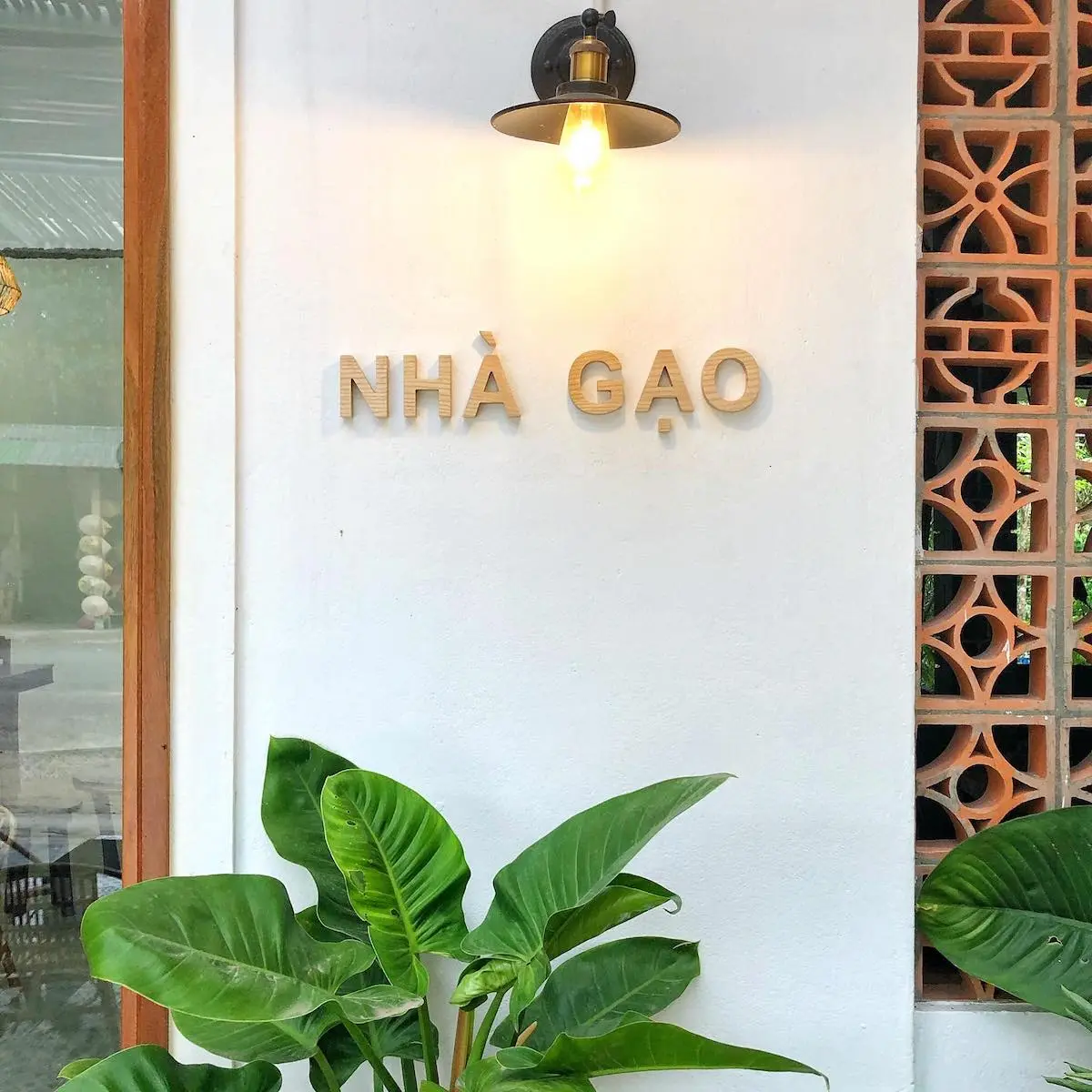 Xinh xỉu địa điểm check-in kh&ocirc;ng g&oacute;c chết - Tiệm nước &eacute;p Nh&agrave; Gạo 4