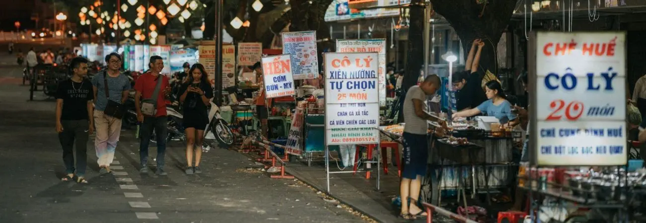 Chợ Đông Ba và nếp sống nhộn nhịp của Huế khi đêm về