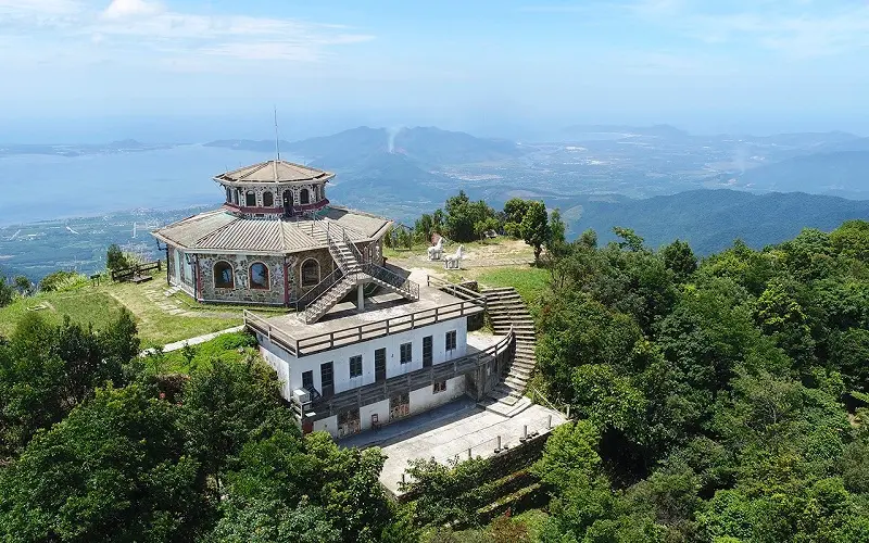 B&atilde;i biển Lăng C&ocirc; một bức tranh thuần khiết của xứ Huế 7