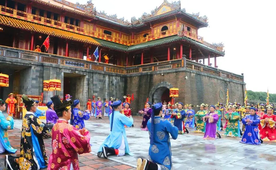 Check in lần đầu ti&ecirc;n du lịch Huế c&ugrave;ng c&ocirc; n&agrave;ng 9X Ho&agrave;i Nguyễn xinh đẹp 4