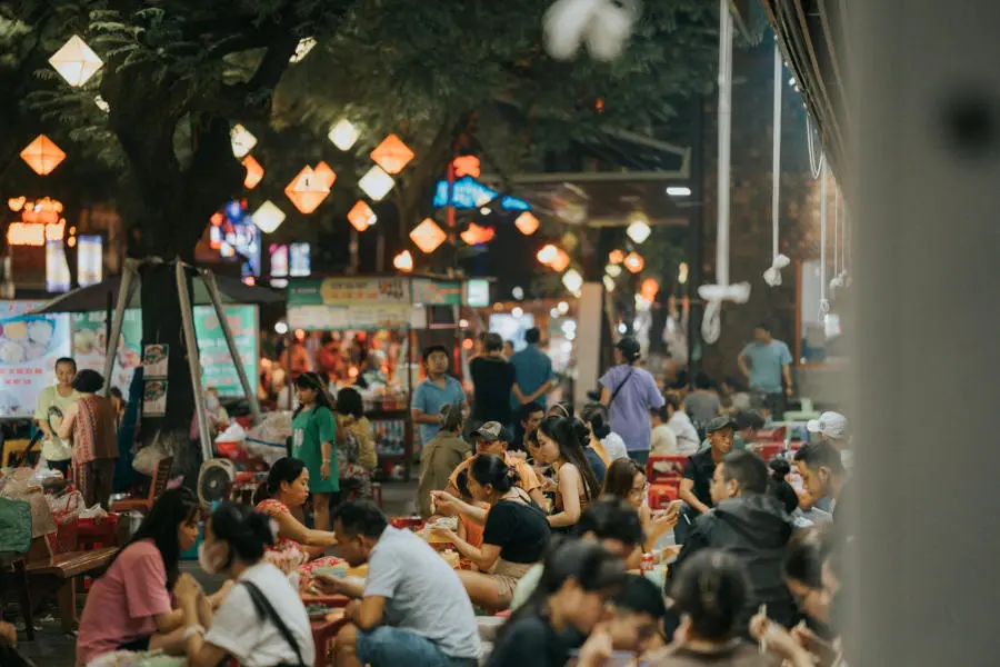 Chợ Đ&ocirc;ng Ba v&agrave; nếp sống nhộn nhịp của Huế khi đ&ecirc;m về 4