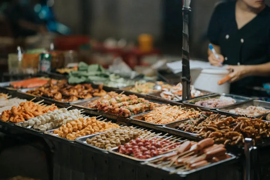 Chợ Đ&ocirc;ng Ba v&agrave; nếp sống nhộn nhịp của Huế khi đ&ecirc;m về 10