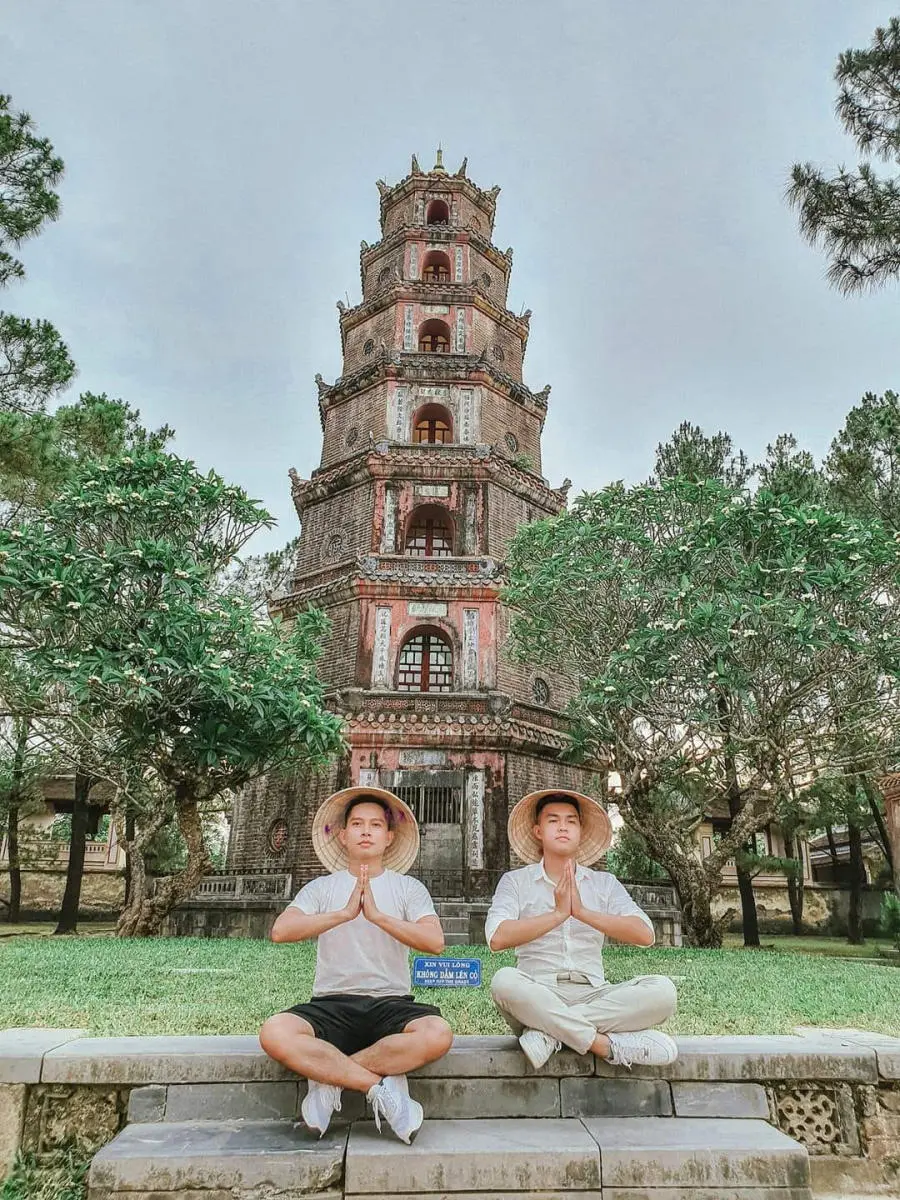 C&ugrave;ng bạn th&acirc;n Kh&aacute;m ph&aacute; Huế v&agrave; đem về bộ ảnh sống ảo triệu view 8