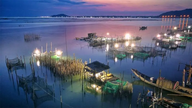 Đầm Cầu Hai - Tuyệt t&aacute;c thi&ecirc;n nhi&ecirc;n của v&ugrave;ng đất cố đ&ocirc; 5