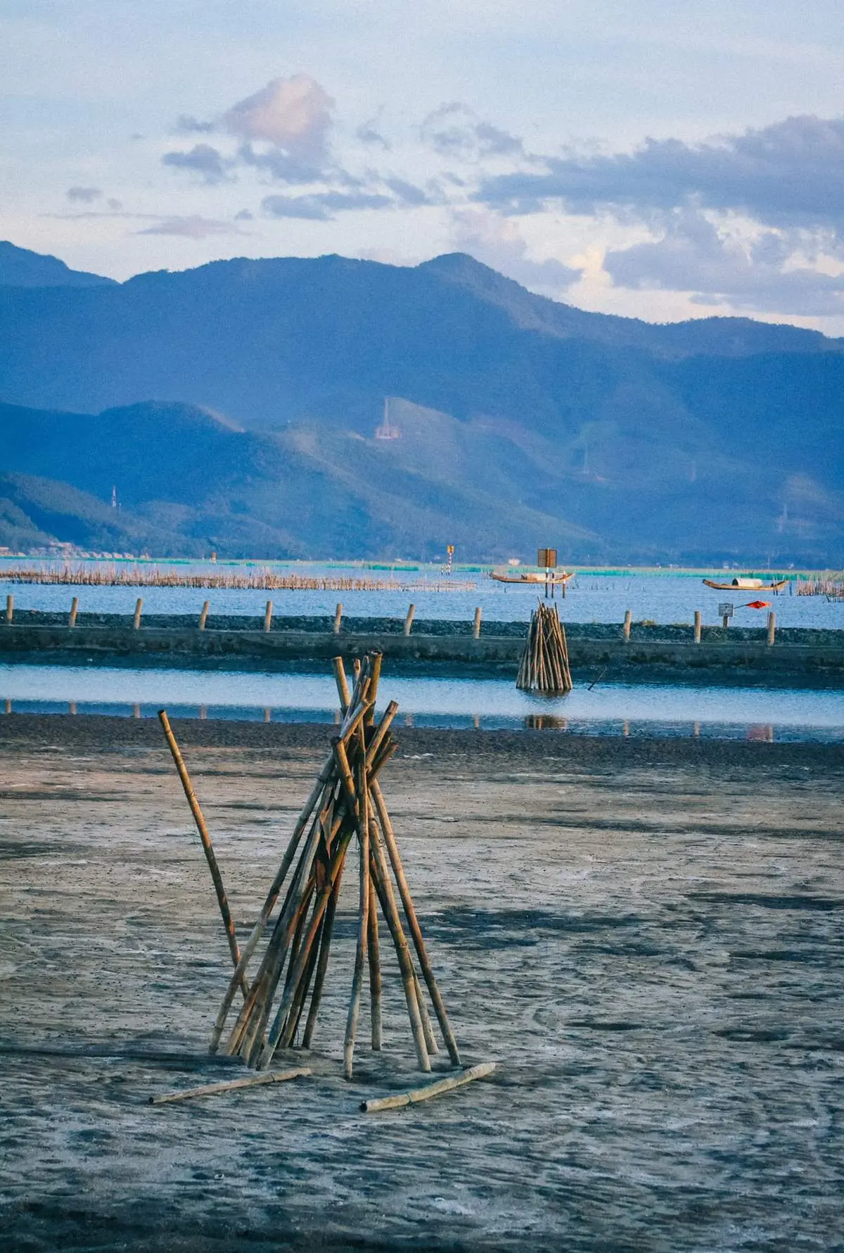 Gh&eacute; Giang Hải kiếm t&igrave;m b&igrave;nh y&ecirc;n nơi xứ Huế mộng mơ 3