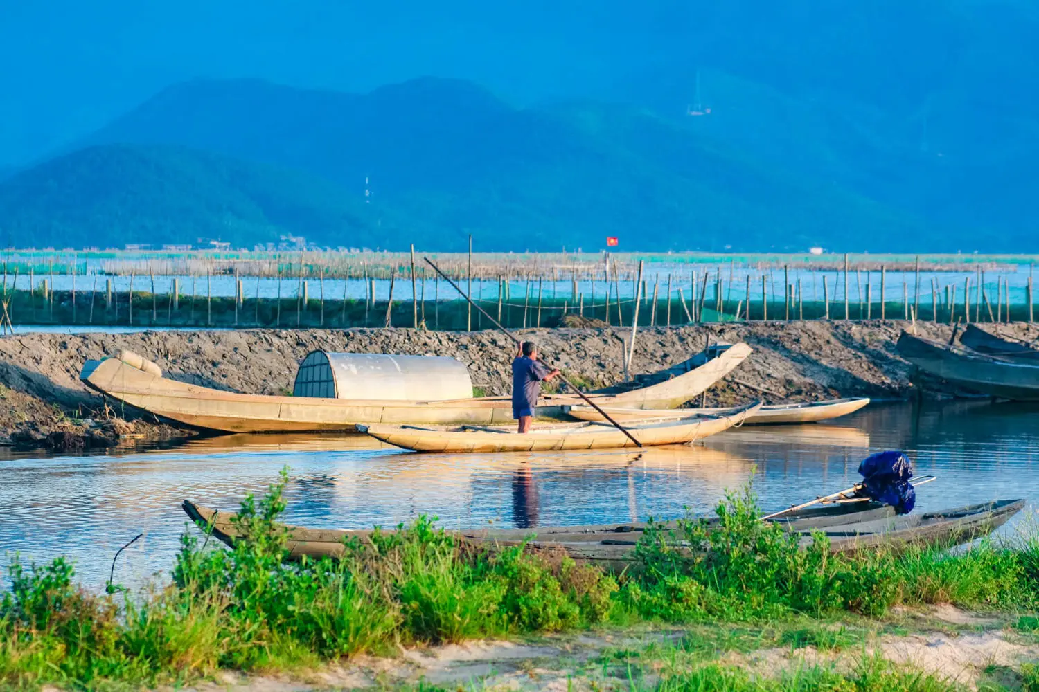 Gh&eacute; Giang Hải kiếm t&igrave;m b&igrave;nh y&ecirc;n nơi xứ Huế mộng mơ 10