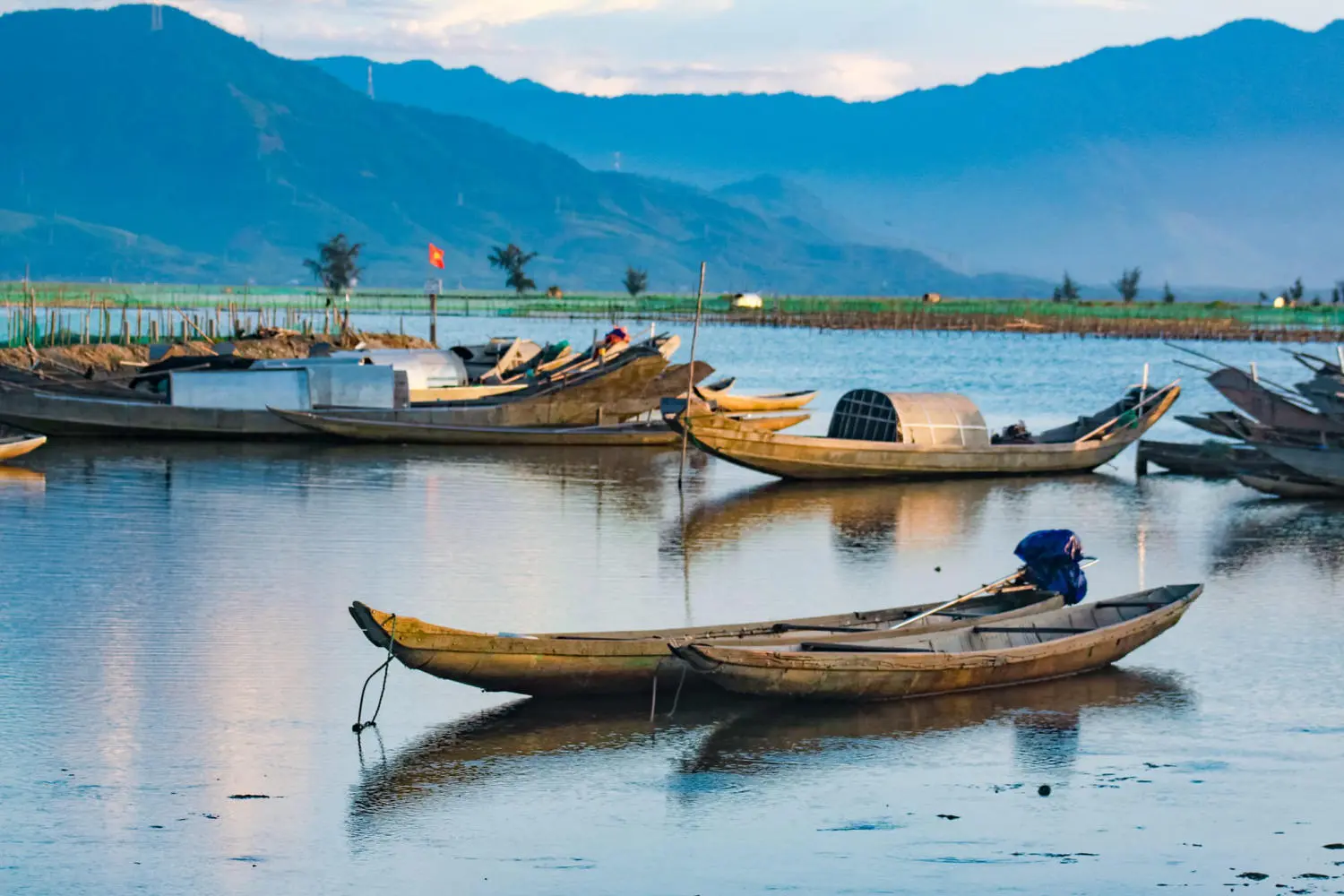 Gh&eacute; Giang Hải kiếm t&igrave;m b&igrave;nh y&ecirc;n nơi xứ Huế mộng mơ 5