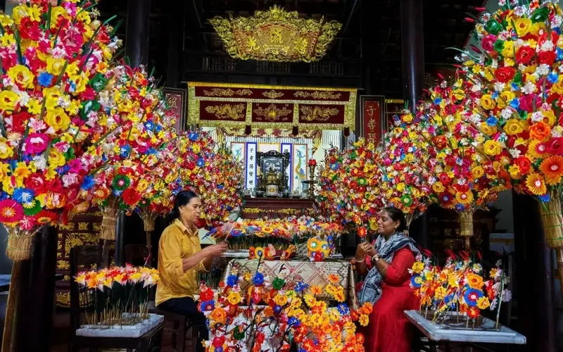 H&agrave;nh tr&igrave;nh trải nghiệm l&agrave;ng hoa giấy Thanh Ti&ecirc;n ở Huế 7