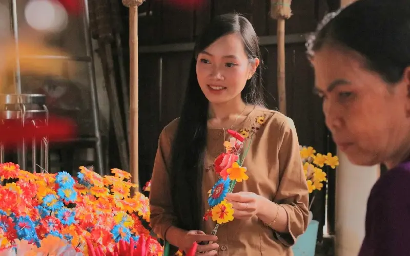 H&agrave;nh tr&igrave;nh trải nghiệm l&agrave;ng hoa giấy Thanh Ti&ecirc;n ở Huế 8