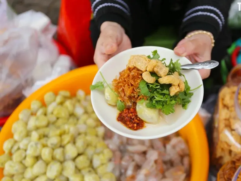 Khám phá Chợ Tây Lộc Huế: Điểm đến vui chơi, mua sắm và ăn uống 3