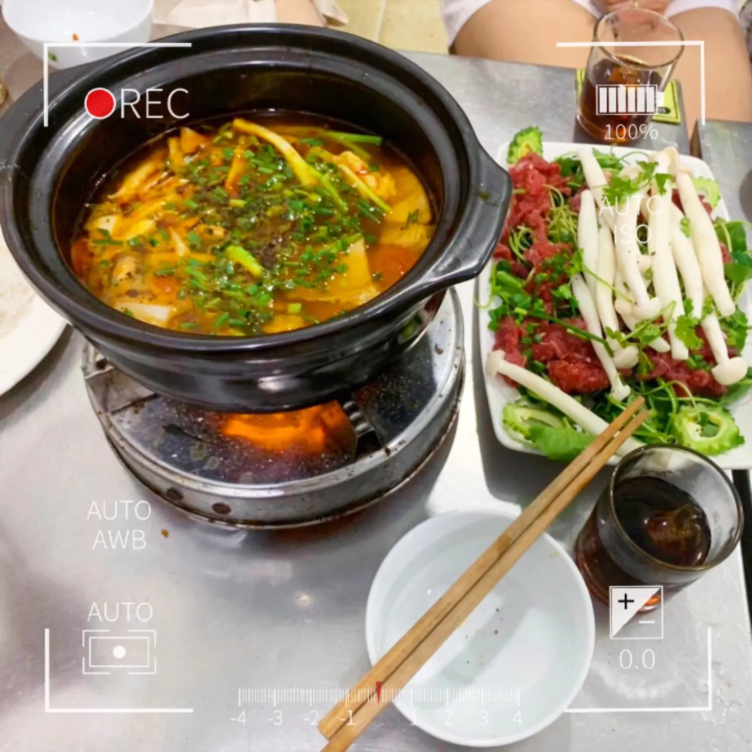 Kh&aacute;m ph&aacute; Food tour Huế cực chất của c&ocirc; bạn Thương Thương 6